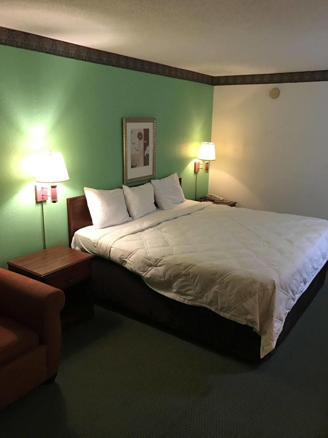 Country Garden & Suites-Benton Eksteriør billede